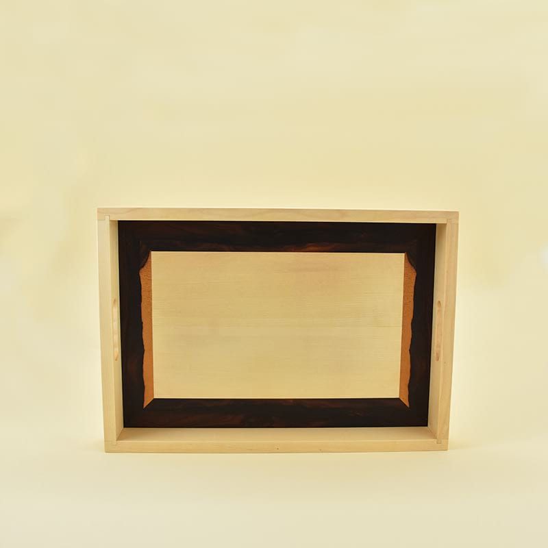 Wooden tray/Lesen pladenj Wooden tray made of maple wood and veneers of ziricote and maple /Lesen pladenj, narejen iz javorjovega lesa in furnirjev zirikote in javorja