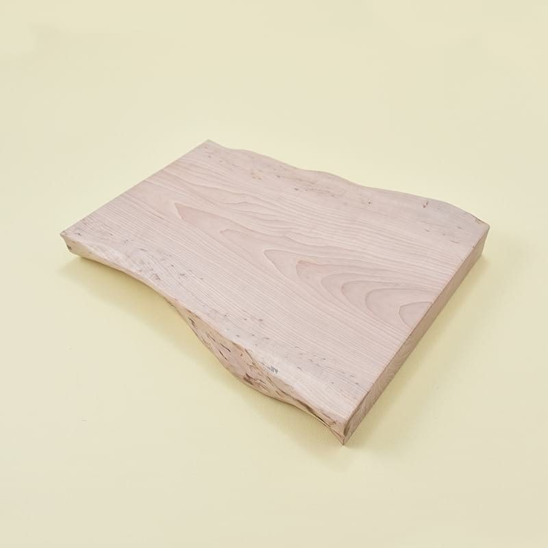 Wooden cutting board Robust wooden cutting board by wood&dots