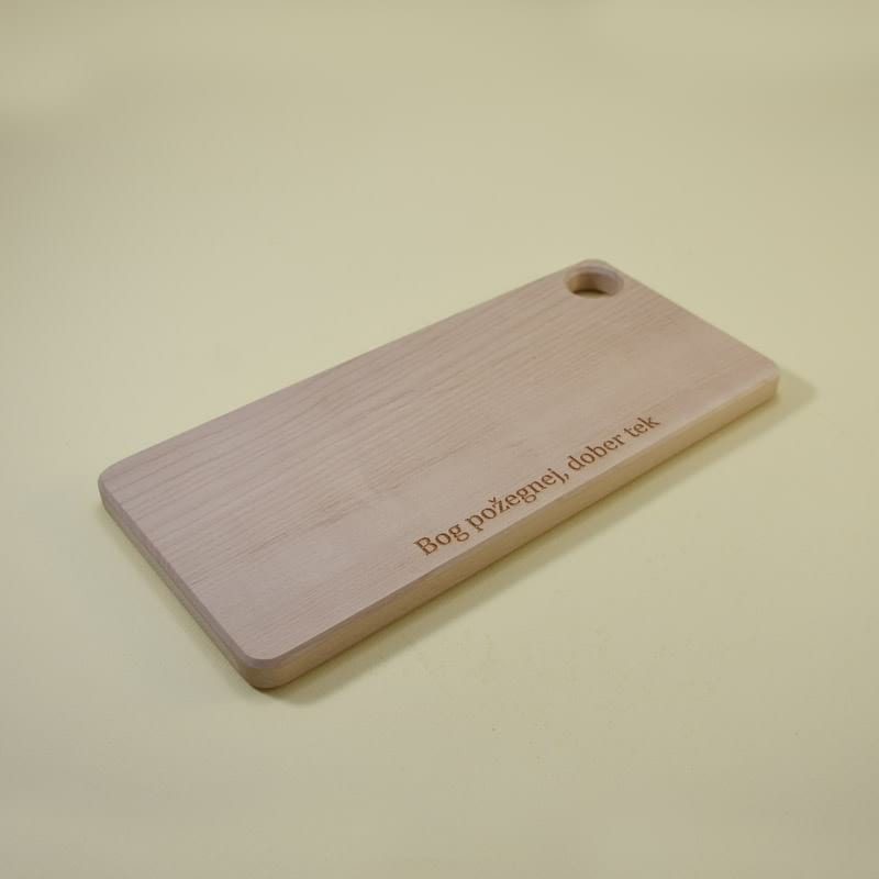 navadna-lesena-rezalna-deska-brez-utora_3 simple wooden cutting board - by wood&dots