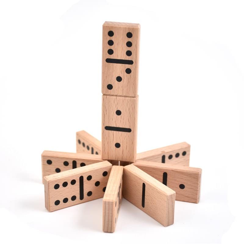 Domine s črnimi pikami/Domino with black spots Domine s črnimi pikami/Domino with black spots