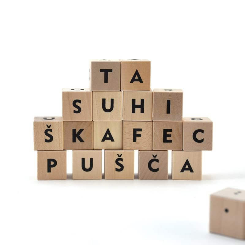 Lesene kocke s črkami Lesene kocke s črkami